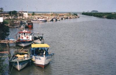 Rio Preto e seu portinho de pesca