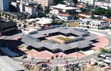 Feira de artesanato da Praa Redonda